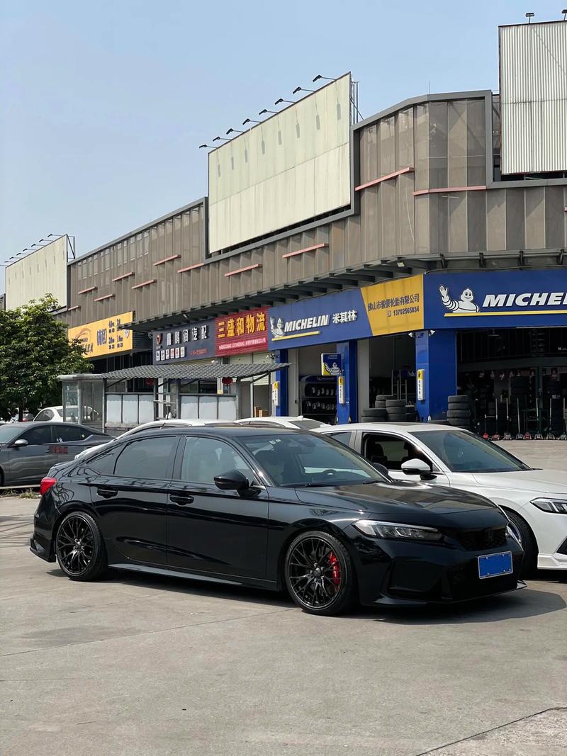 思域黑武士改装最漂亮图片(思域黑武士爆改图片)