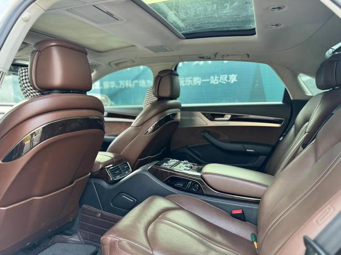 2014奥迪a8l四座豪华版/15款奥迪a8四座版