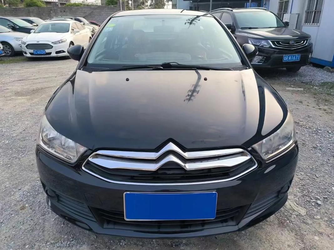 【2013雪铁龙世嘉,2013雪铁龙世嘉和19款传祺gs5那个更安全】