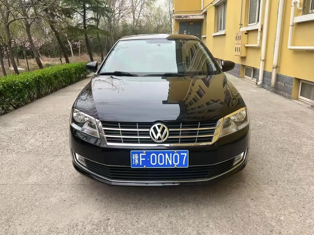 2014大众朗逸二手报价(大众朗逸2014款报价16自动二手)