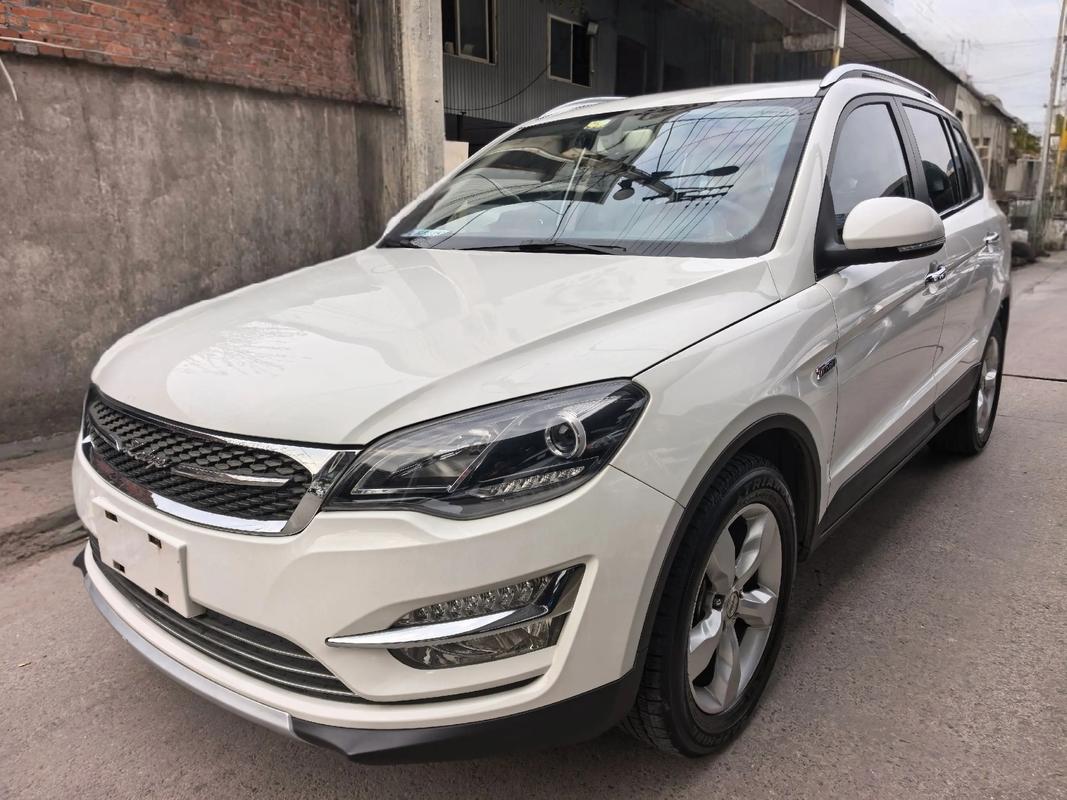 众泰大迈x5多少钱一台 众泰suv新款大迈x5