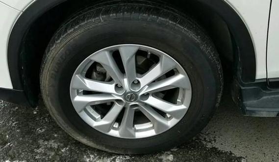 奇骏轮胎型号 老款奇骏轮胎型号